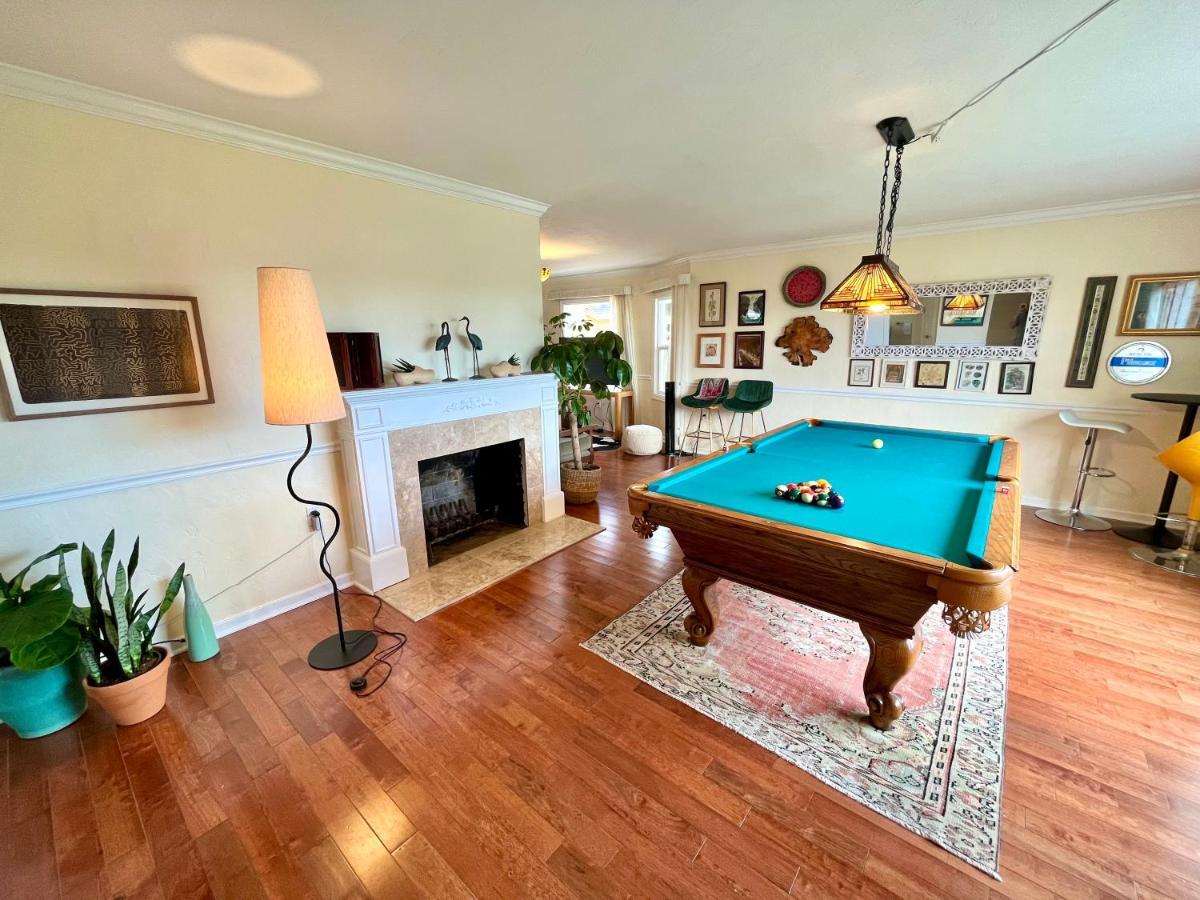 Spacious Renovated Petaluma Home- Pool Table, Fire Pit, Parking Exterior foto