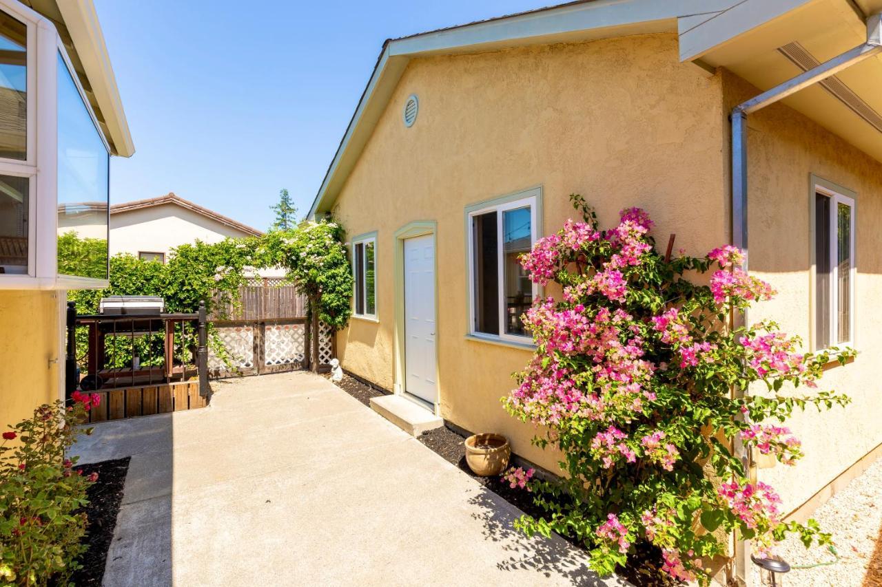 Spacious Renovated Petaluma Home- Pool Table, Fire Pit, Parking Exterior foto